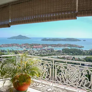 https://beau-soleil-stunning-sea-view-one-bedroom-flat.maheislandhotels.com