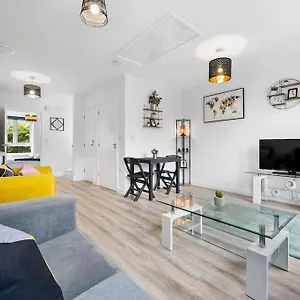 https://apt-fantastic-near-centre.yorkshirehotels.net